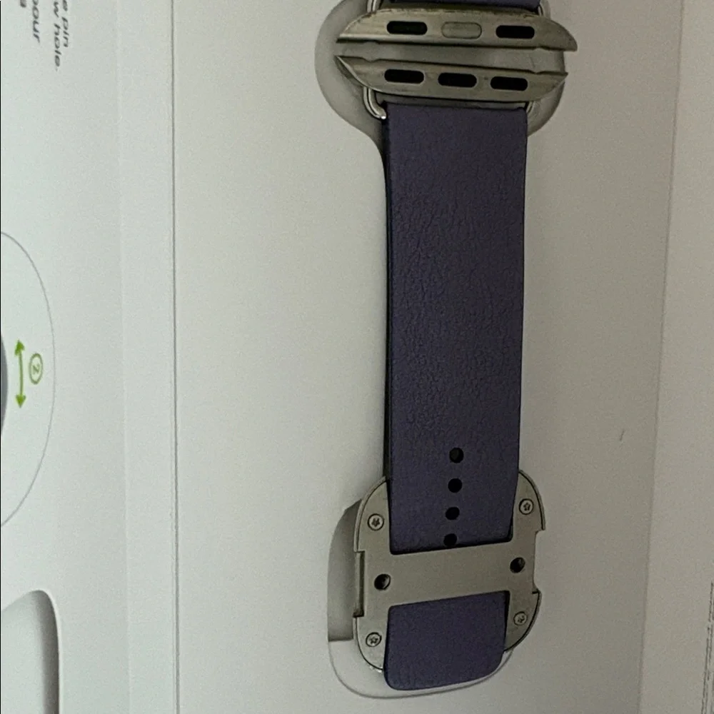 Apple Watch Leather Band 40mm Modern Buckle Lilac Size Small - Picture 9 of 9